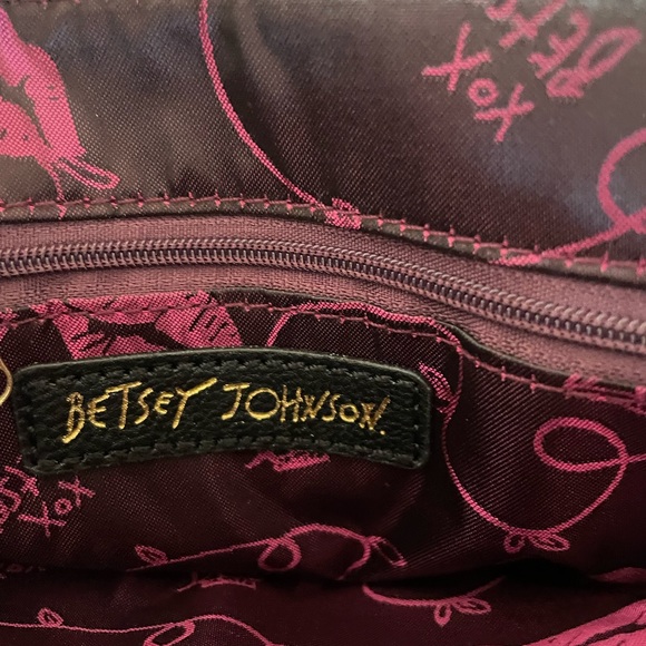 Betsy Johnson hand bag - Picture 6 of 8